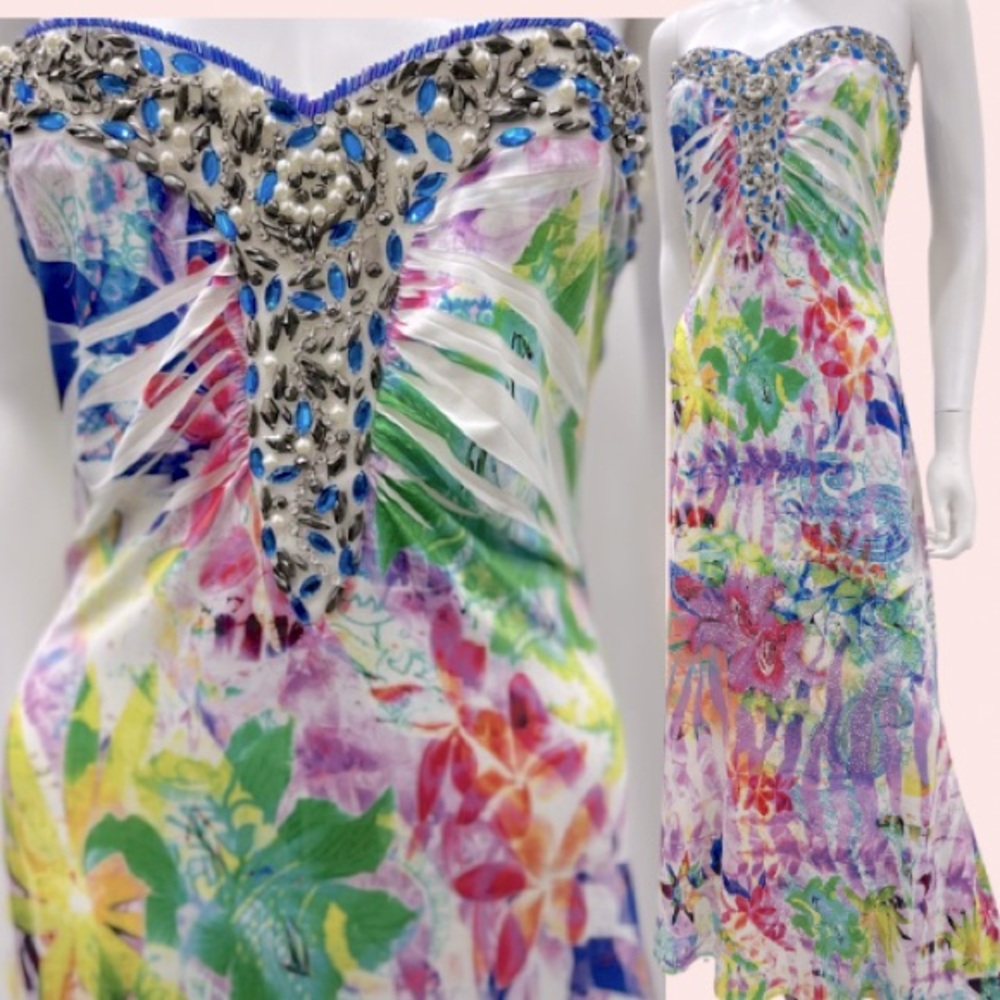 Stunning Sexy Strapless Sequined & Rhinestone Embellished
Fitted Maxi Dress